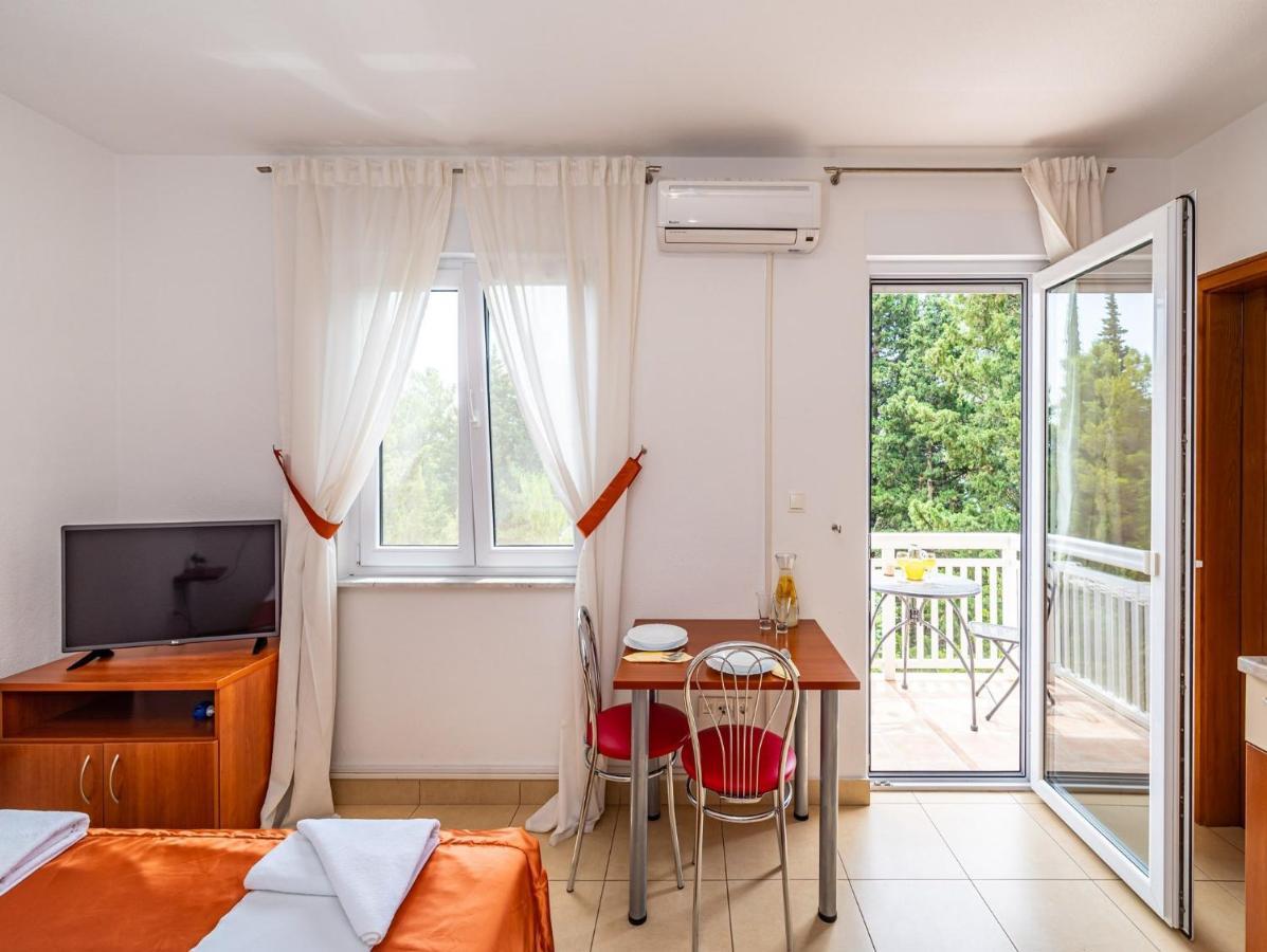 Apartments Prkacin Стариград-Пакленица Екстериор снимка
