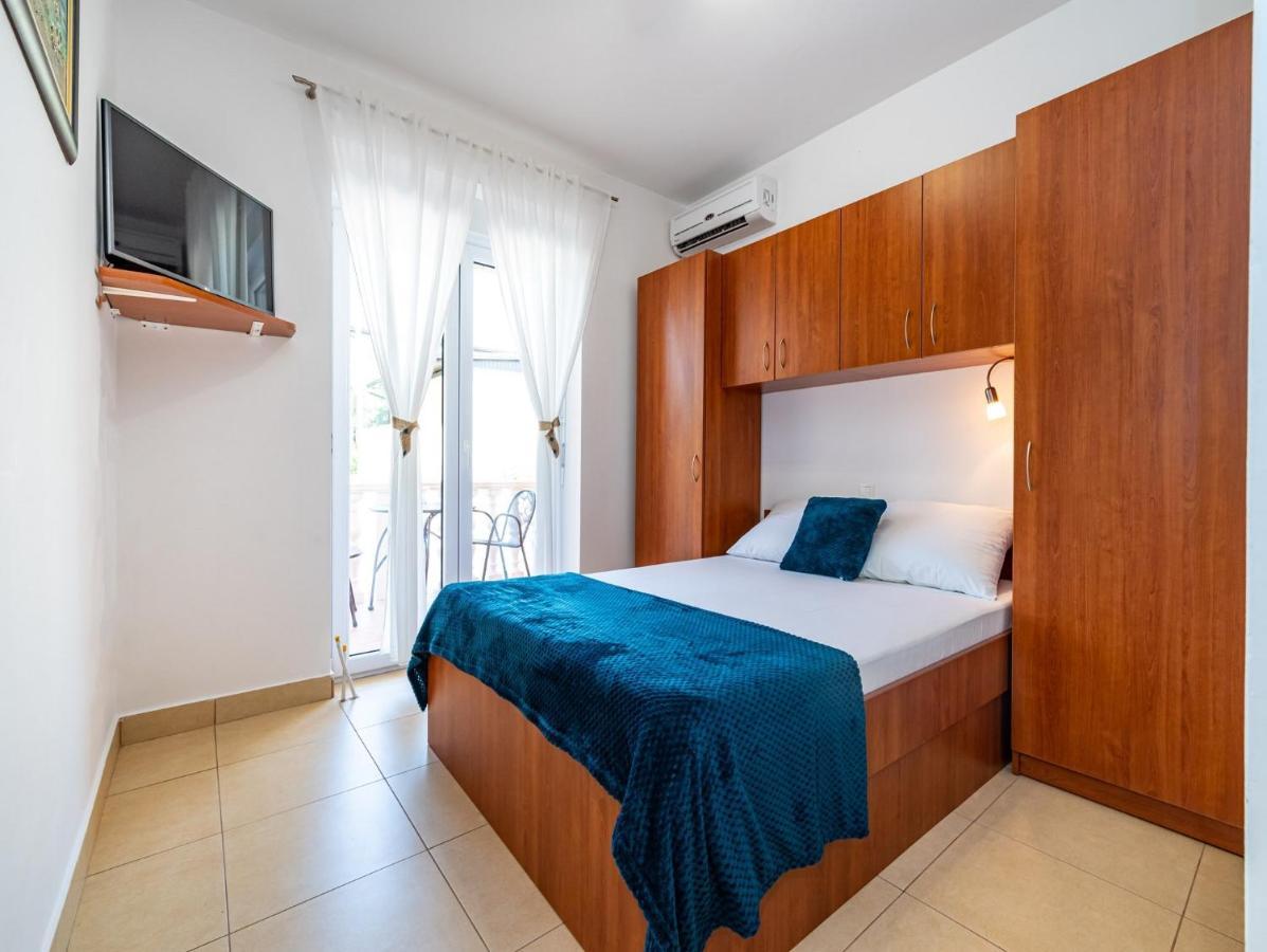 Apartments Prkacin Стариград-Пакленица Екстериор снимка