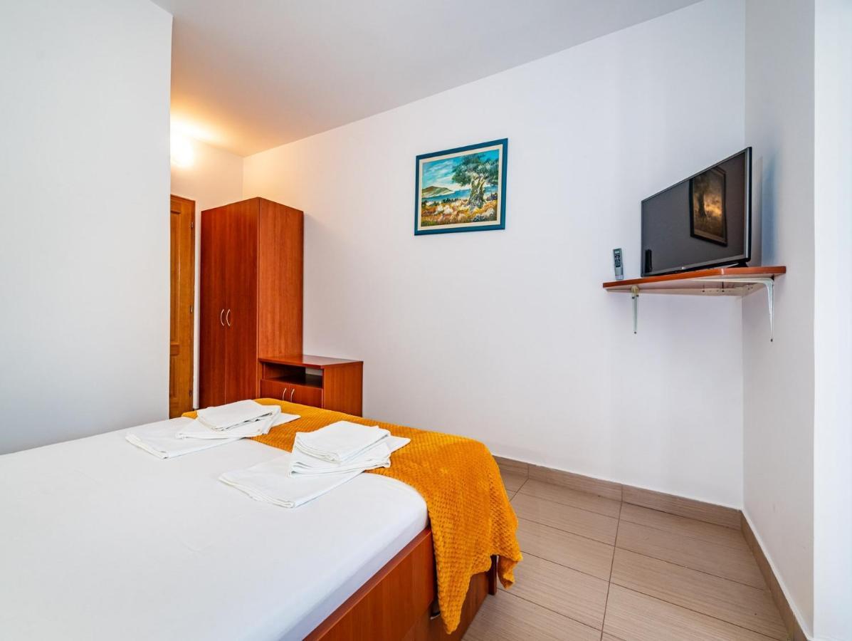Apartments Prkacin Стариград-Пакленица Екстериор снимка